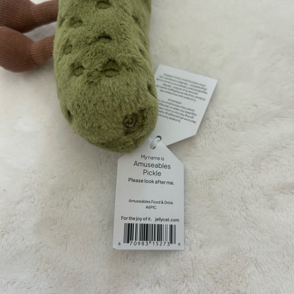 Jellycat Amuseables Pickle - Authentic - Brand new - Picture 3 of 5